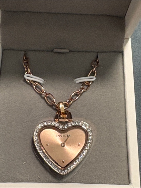 Invicta Jewelry - NIB Invicta Rose Gold Heart Necklace With Rhinestones